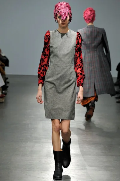 Look 4